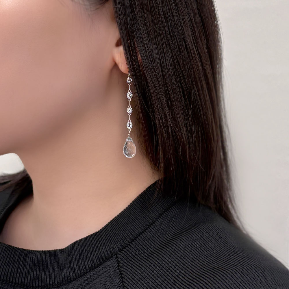 K18WG ホワイトトパーズ 水晶 ピアス