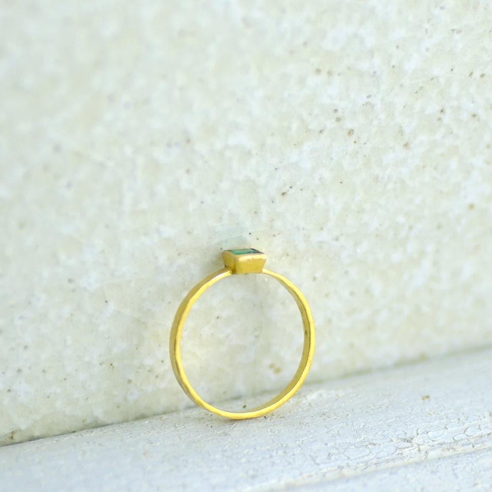 K18 エメラルド スクエア リング