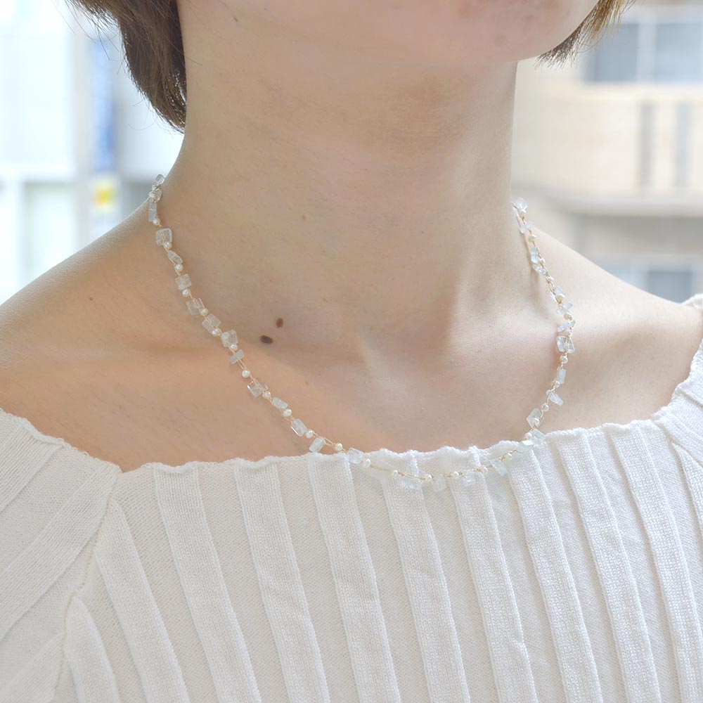 アクアマリン・淡水パールハンドニットショートネックレス