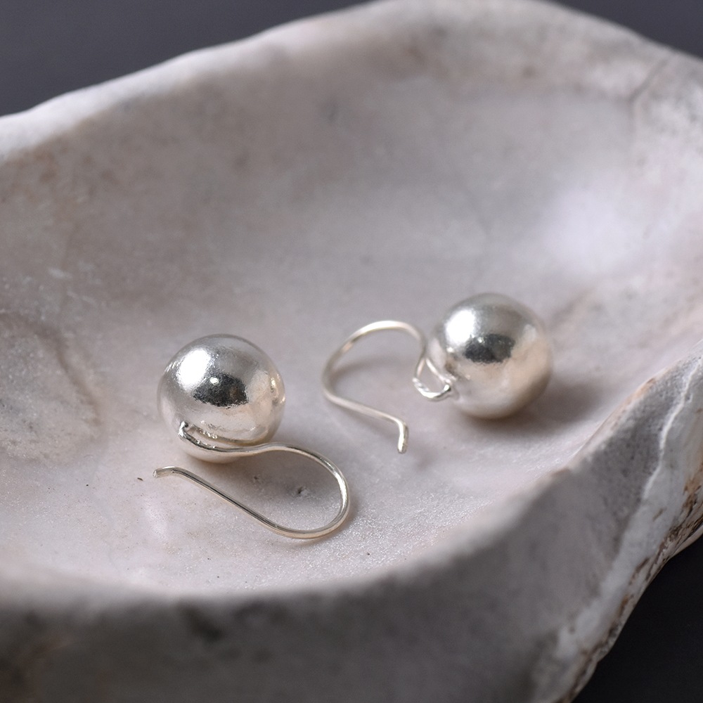 シルバー925 ハンドメイド 丸珠 ピアス