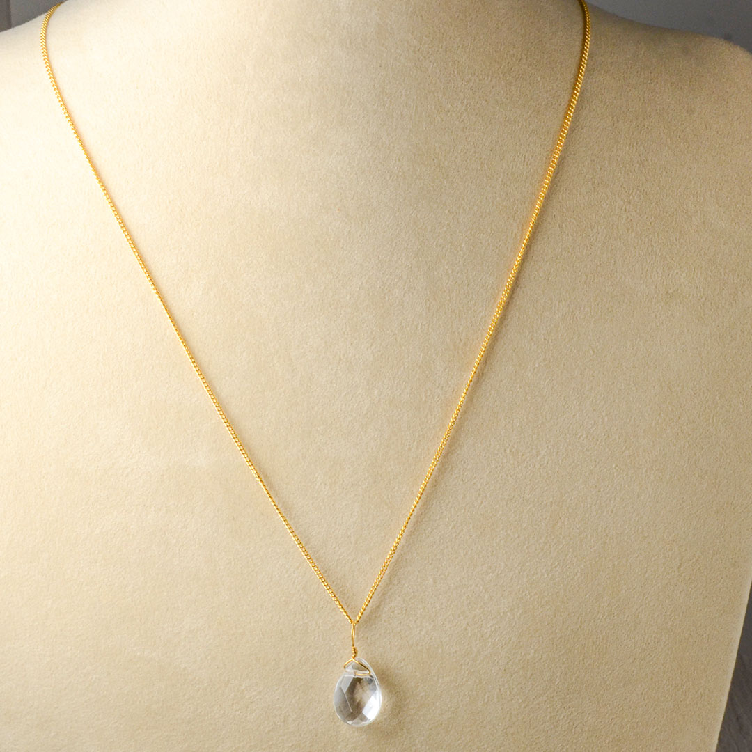 カラーで選ぶチャーム　水晶・ペアー【Fortune Stone Table】