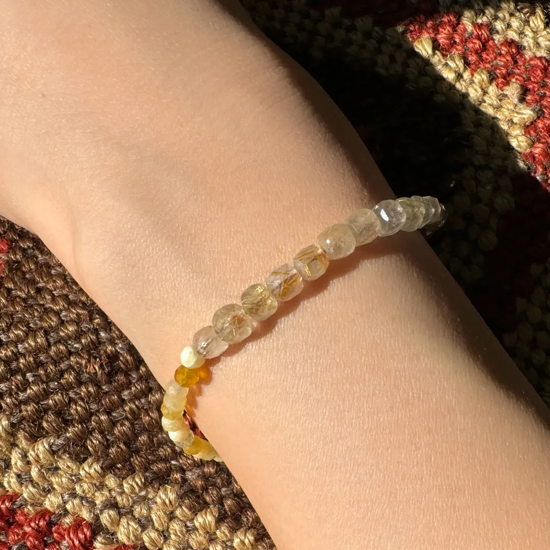 カラーで選ぶコードブレスレット(黄)ルチルクォーツ×イエローオパール【Fortune Stone Table】