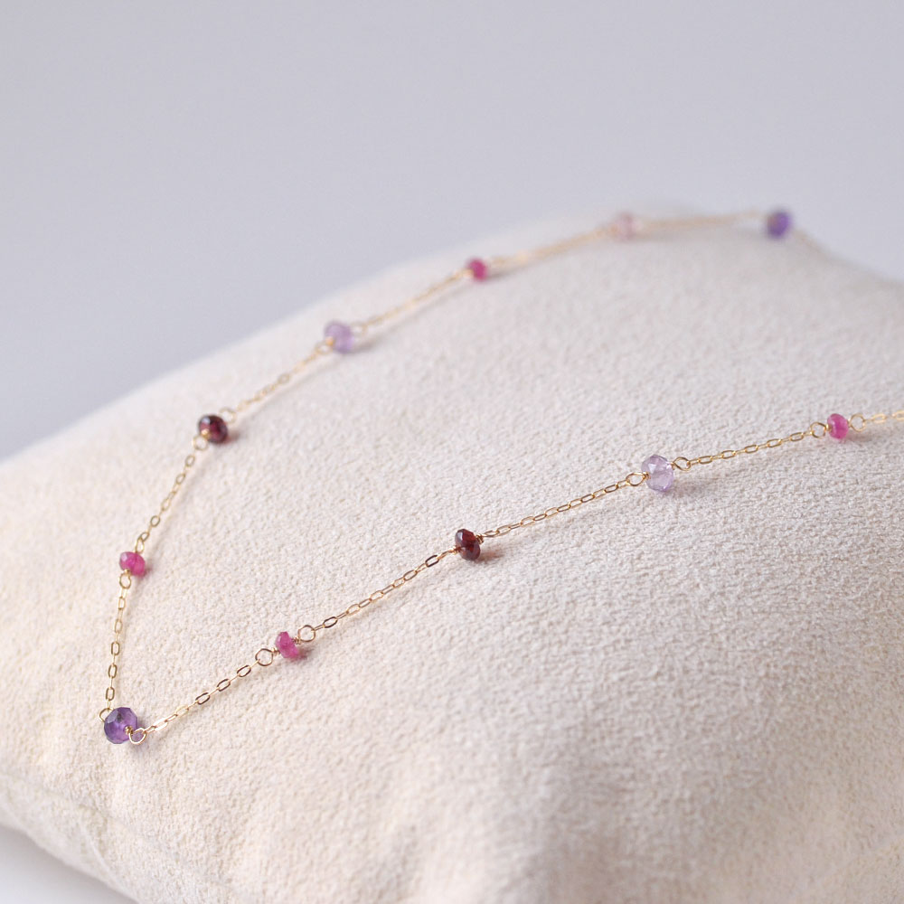 K18 天然石 ステーションネックレス(ブラック系・ピンク系・グリーン系)