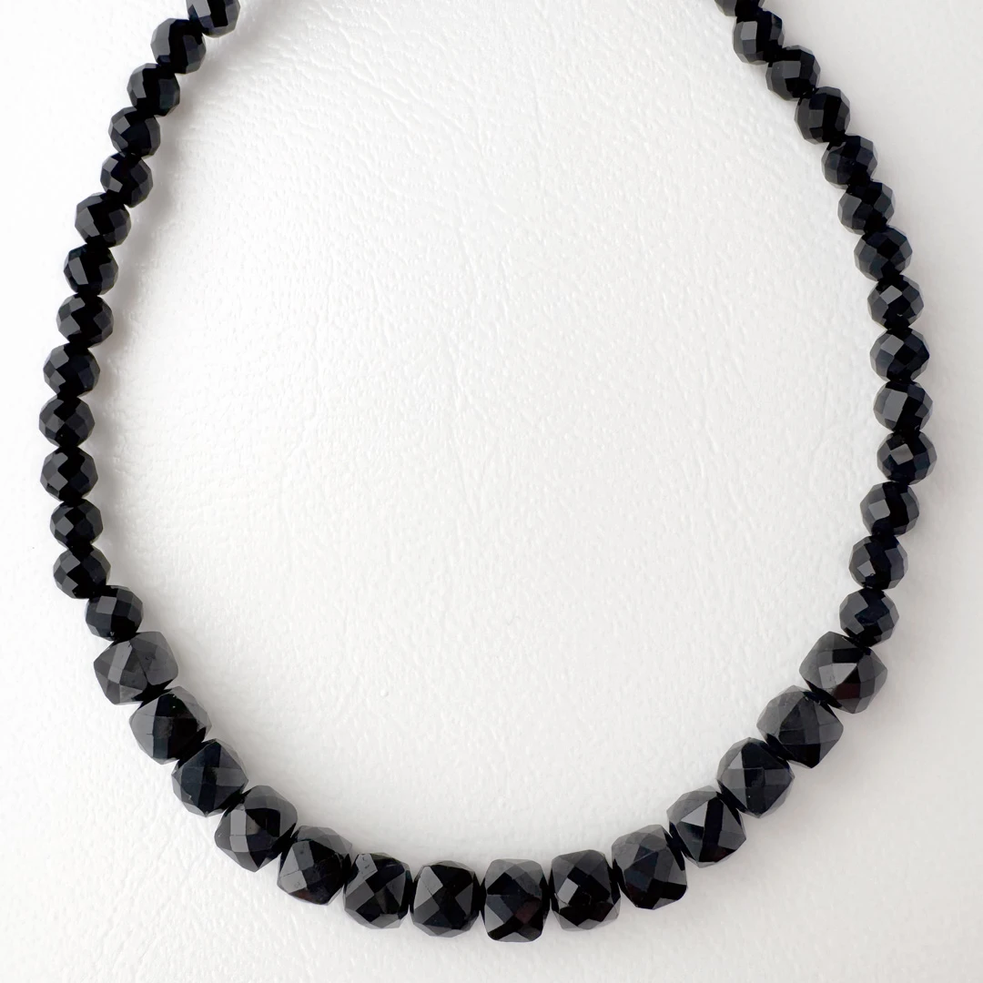 カラーで選ぶコードブレスレット（黒）ブラックスピネル×オニキス【Fortune Stone Table】