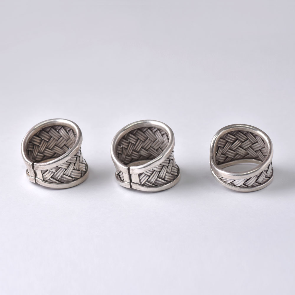 シルバー925 ハンドメイド トリプルリボン編みこみリング
