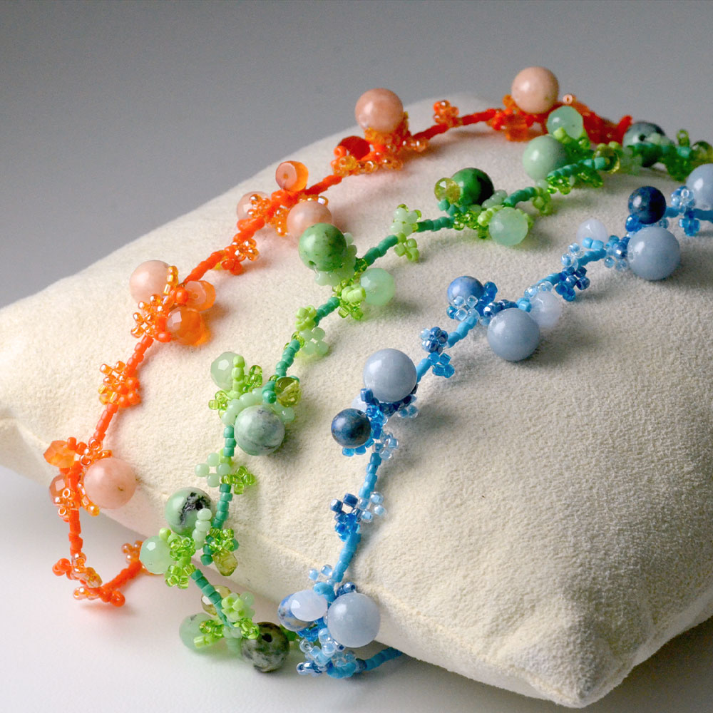 ハンドニット 天然石 ネックレス(オレンジ系・グリーン系・ブルー系)