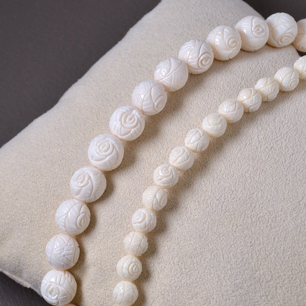 カウボーン カービング丸珠 ネックレス