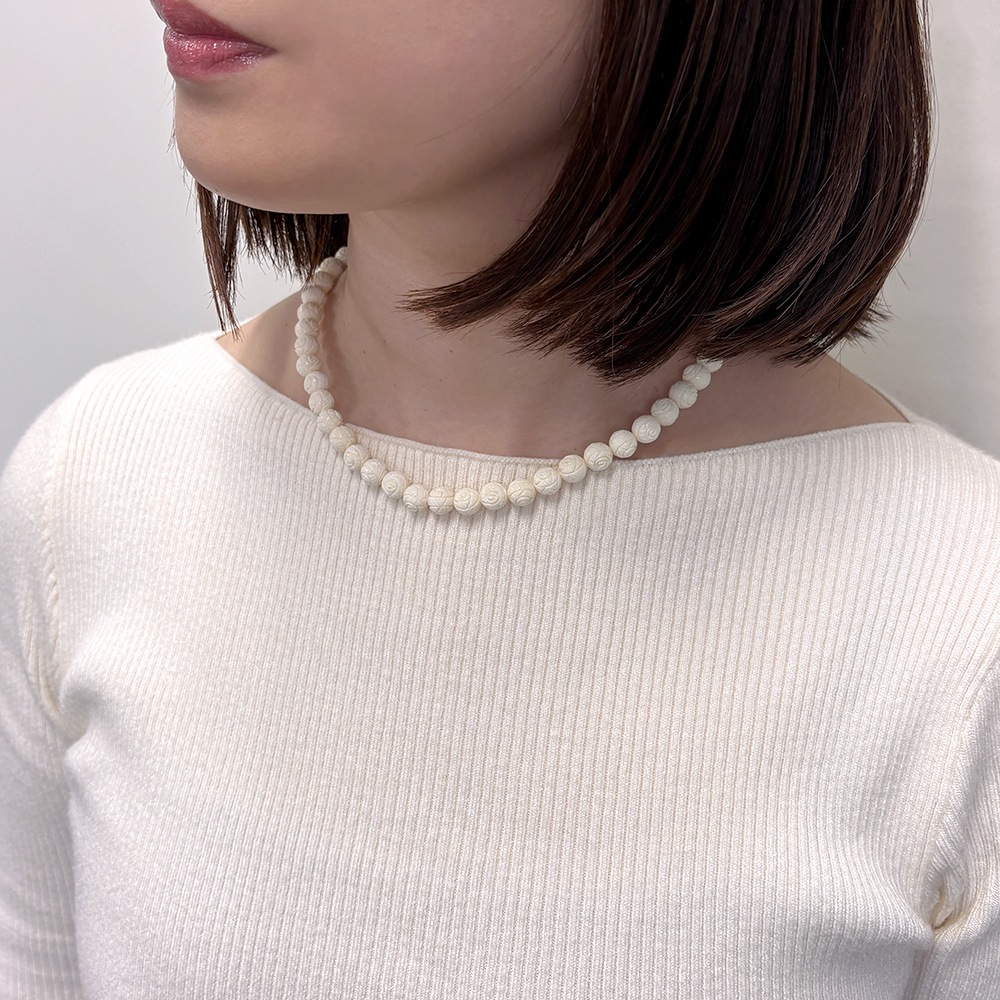 カウボーン カービング丸珠 ネックレス