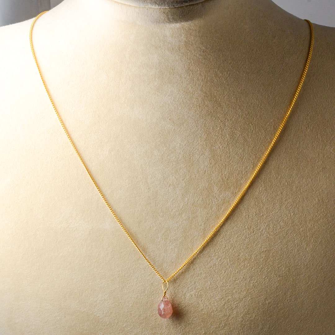 カラーで選ぶチャーム モスコバイト【Fortune Stone Table】