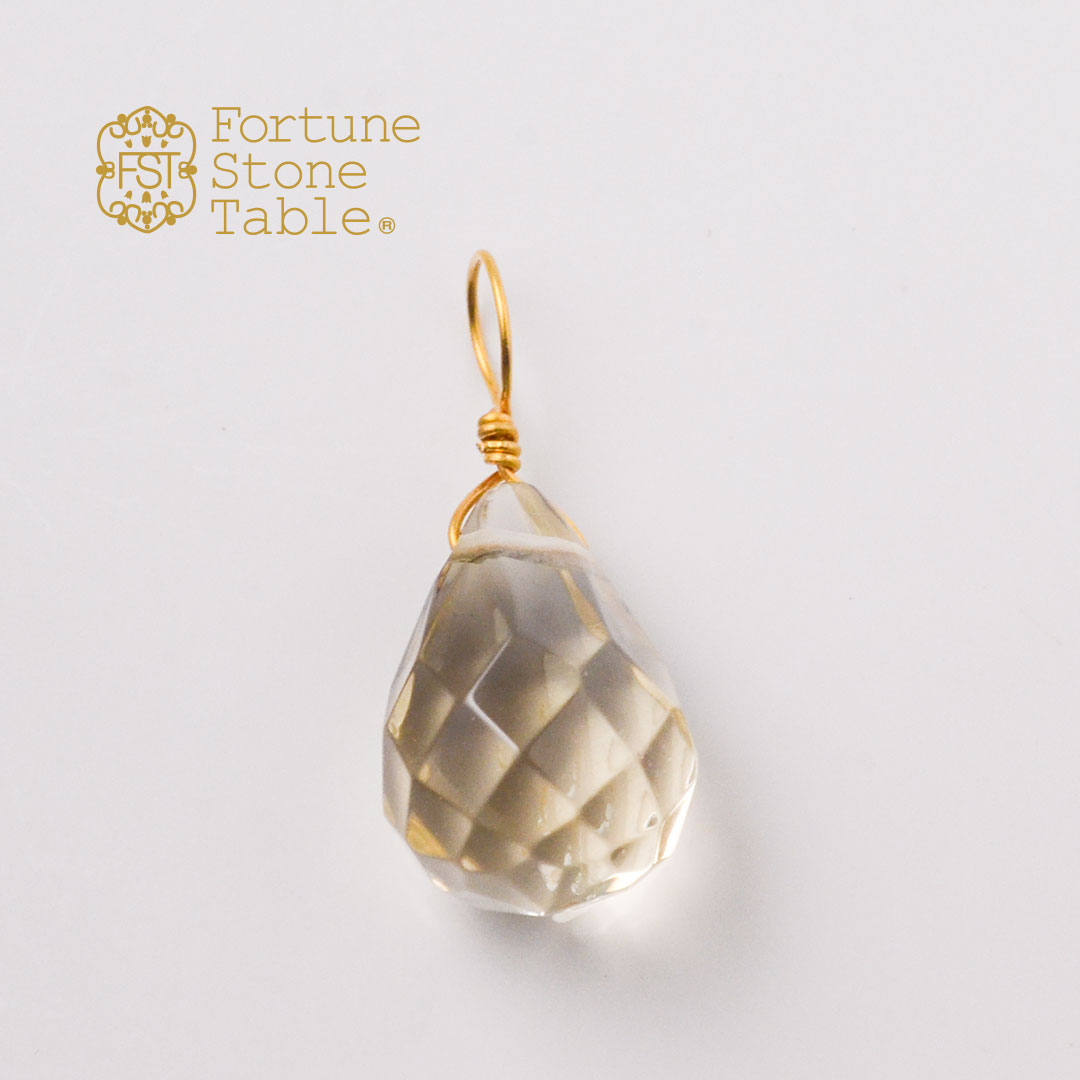 カラーで選ぶチャーム　レモンクォーツ【Fortune Stone Table】