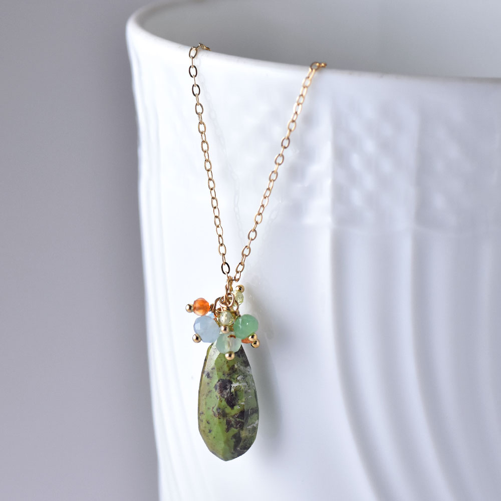 天然石 フリンジ ペンダントネックレス(ストロベリークォーツ・ガスパイト・レモンクォーツ・ブラックルチル)