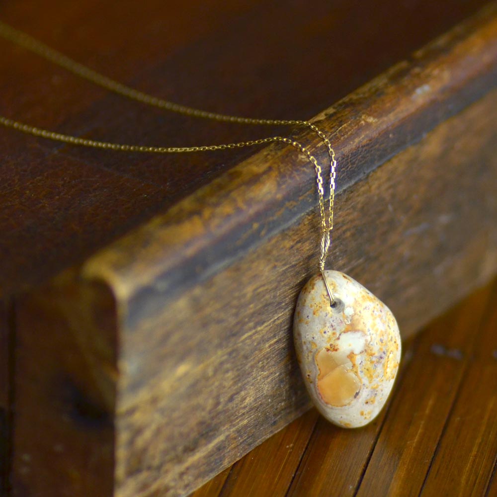 K10 メキシコオパール チャーム (不定形)