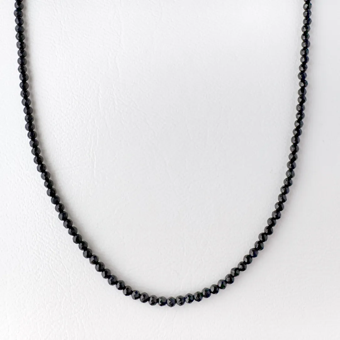 カラーで選ぶペンダントネックレス（黒）サードオニキス【Fortune Stone Table】