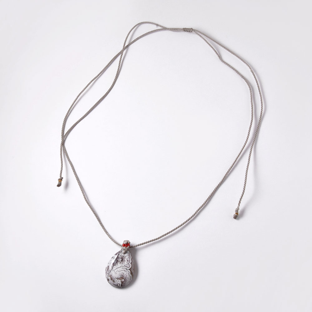 クレイジーレースアゲイト マクラメ編みネックレス