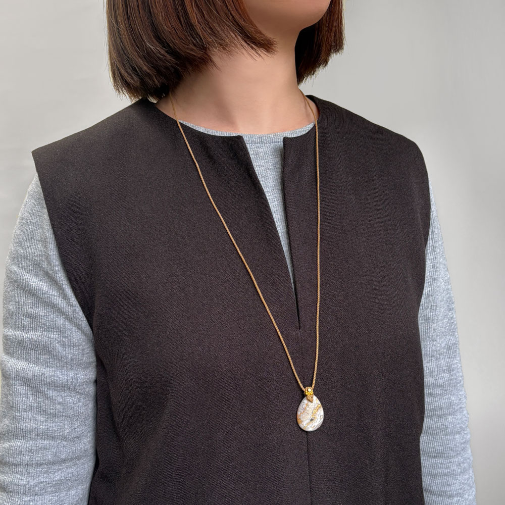 クレイジーレースアゲイト マクラメ編みネックレス