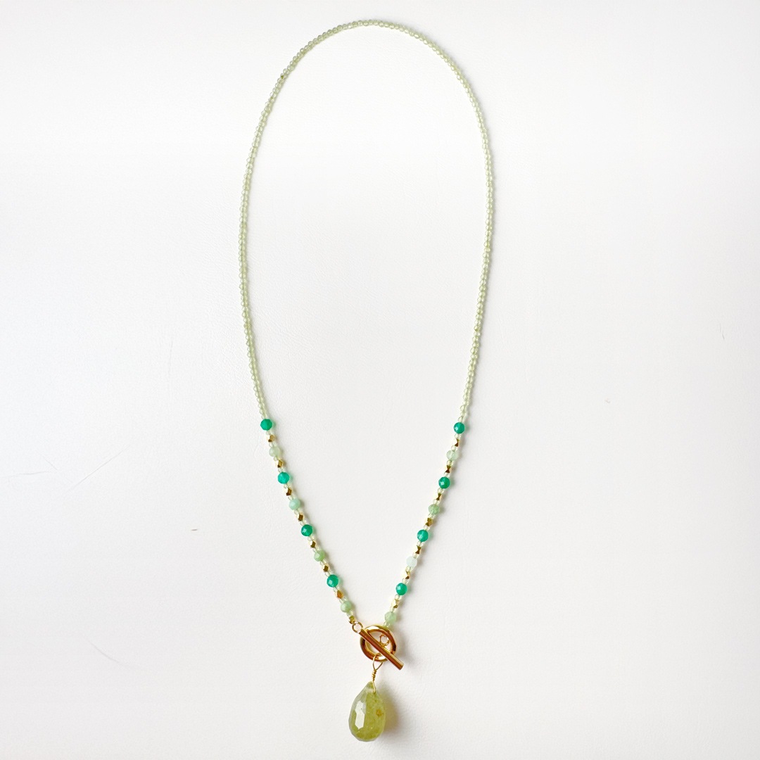 カラーで選ぶペンダントネックレス（緑）グリーンガーネット【Fortune Stone Table】