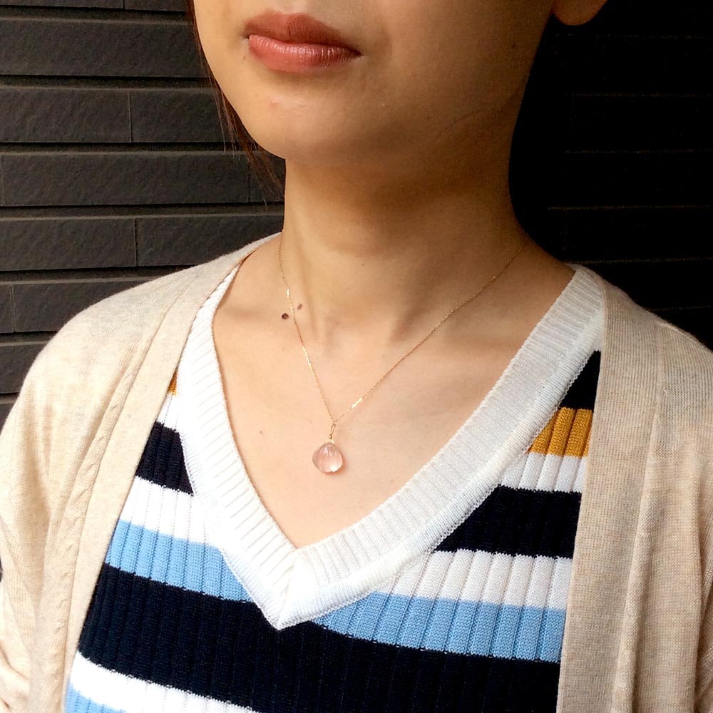 K18 ローズクォーツ ほたてモチーフチャーム(Ｍ)