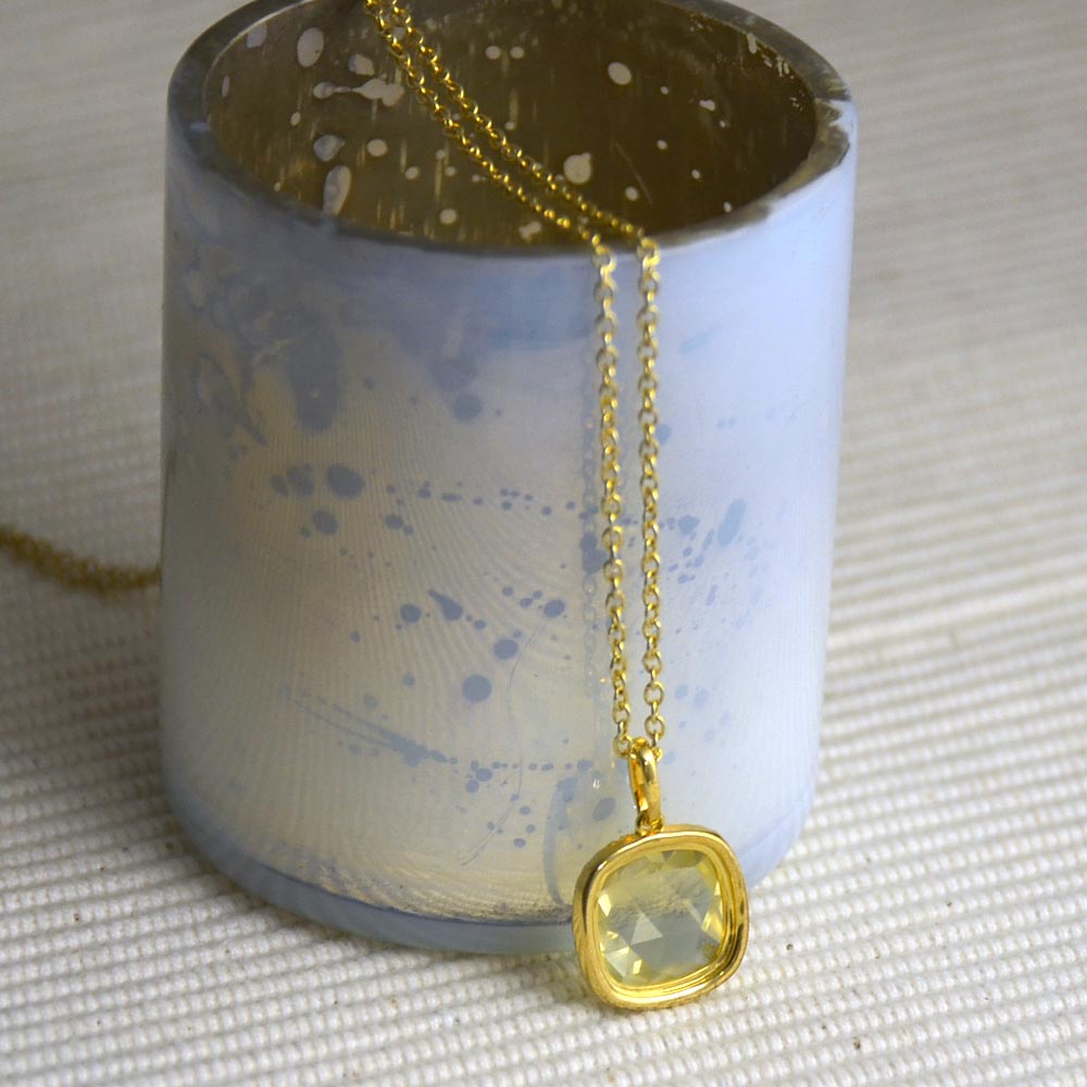 キュービックジルコニア スクエアーカットレモンクォーツ ペンダントトップ