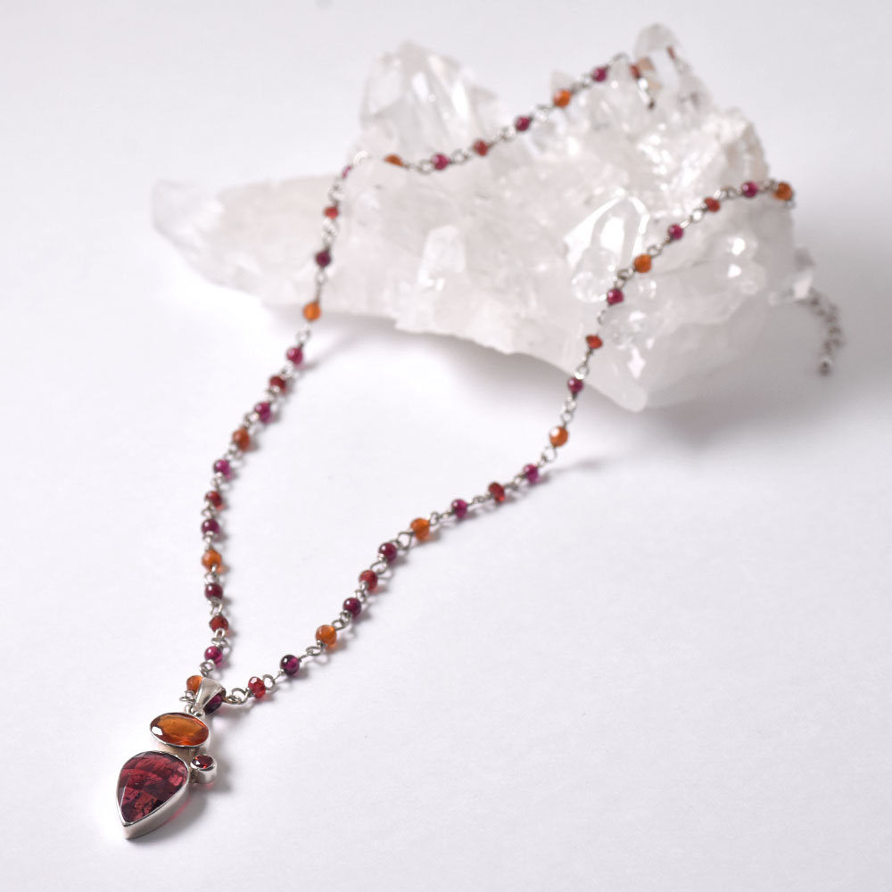ガーネット ヘソナイトガーネット ペンダントネックレス