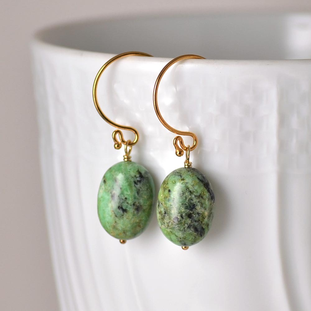 グリーンバリサイト オーバル イヤリング ピアス