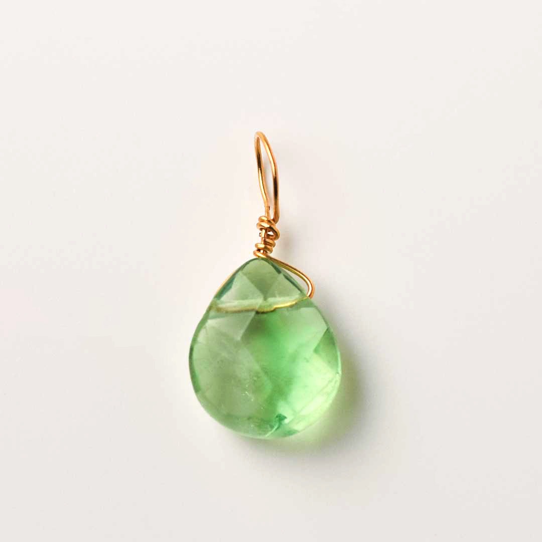 カラーで選ぶチャーム　フローライト【Fortune Stone Table】