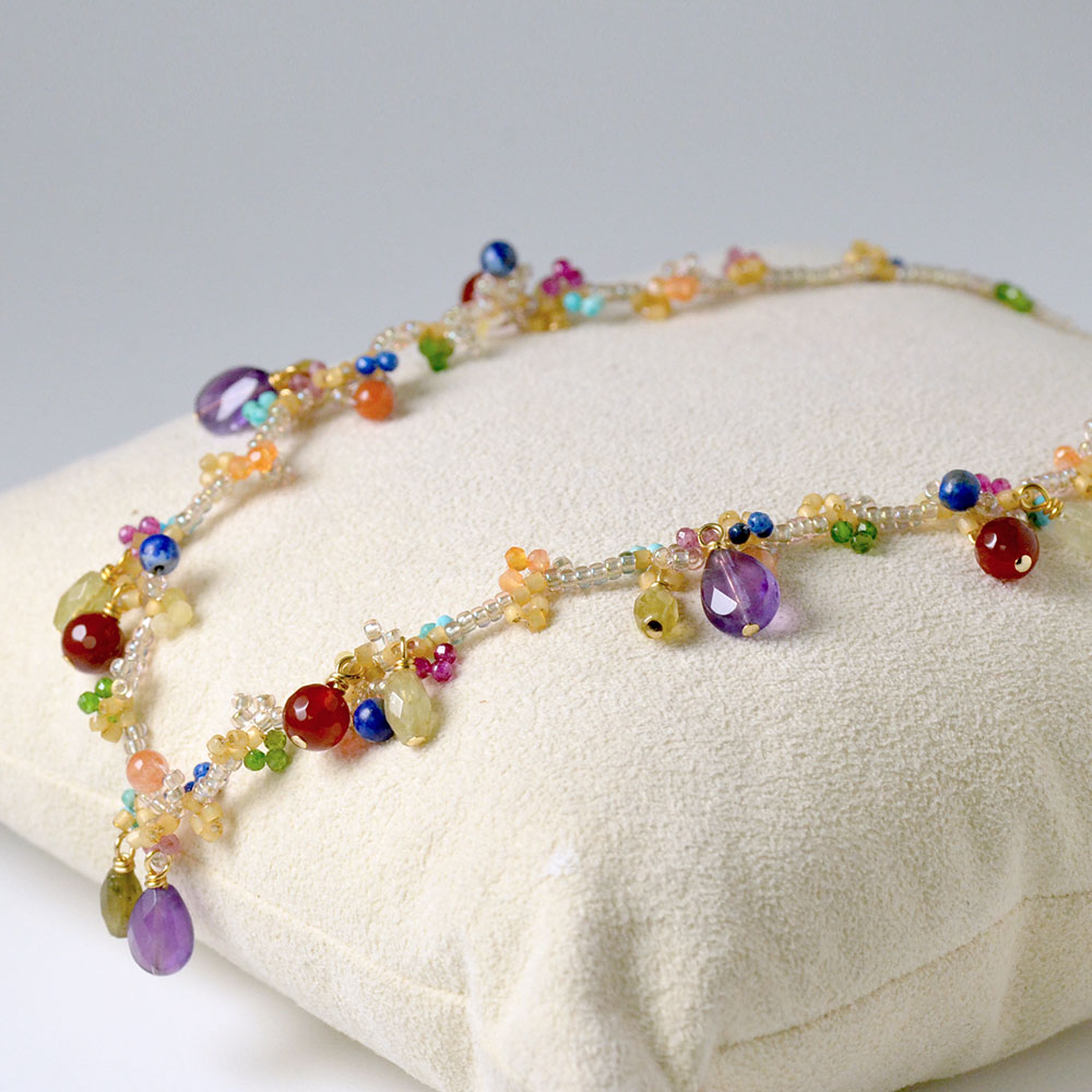 マルチカラー天然石 編みこみネックレス