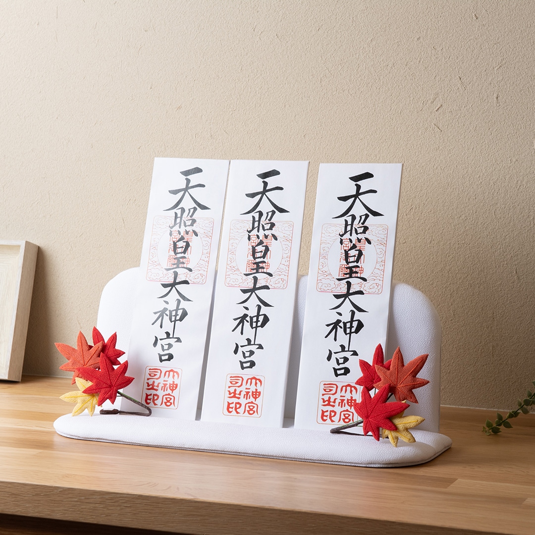 神社に行かなくちゃ！2/その他小物 京都夢み屋【お神札立て 衣杜 いと / 置き型タイプ】 コンパクト