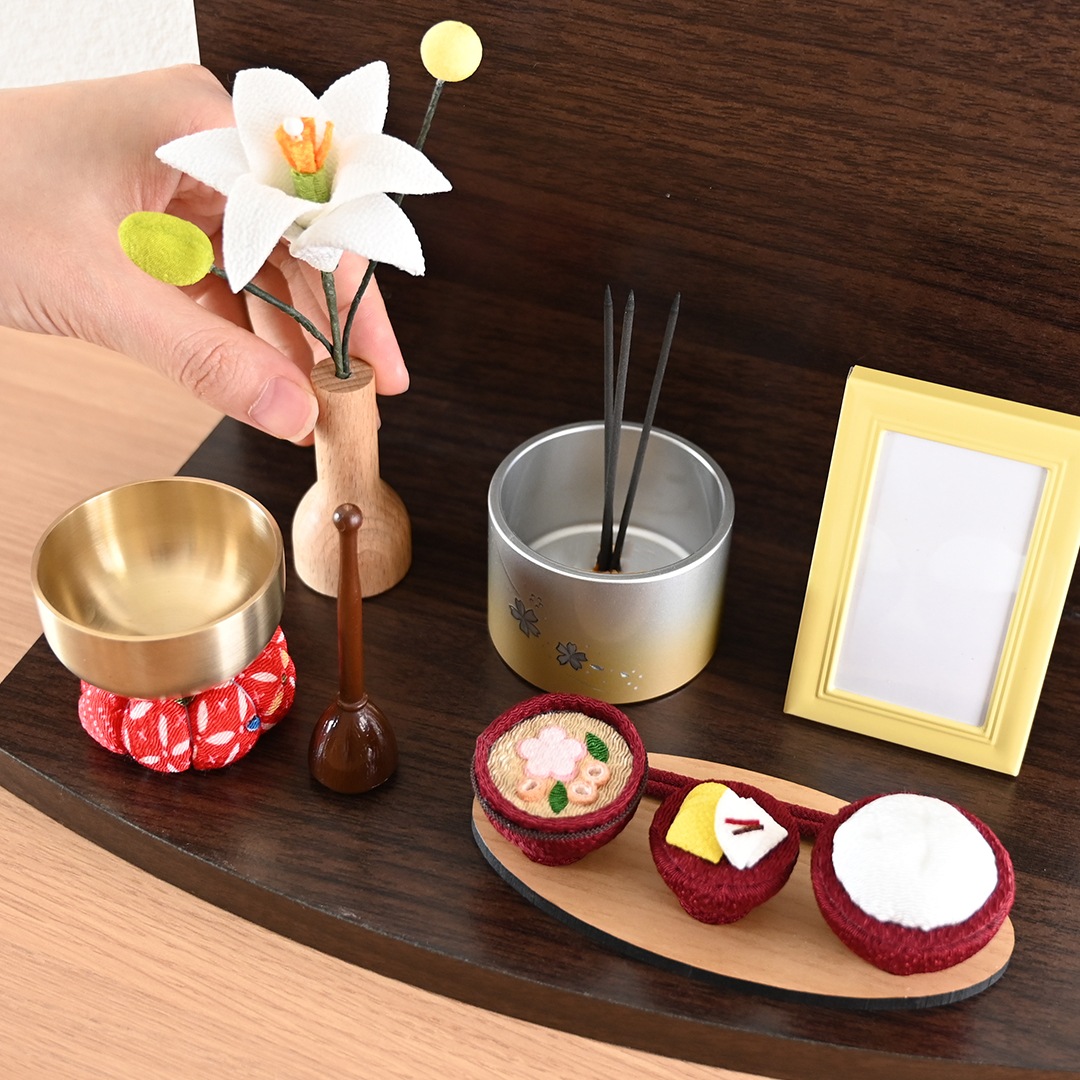 ちりめんお供えセット＜略式御膳・仏花＞