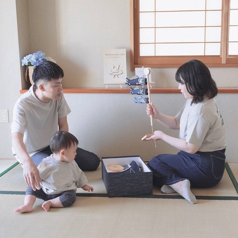 蒼の国 兜飾り