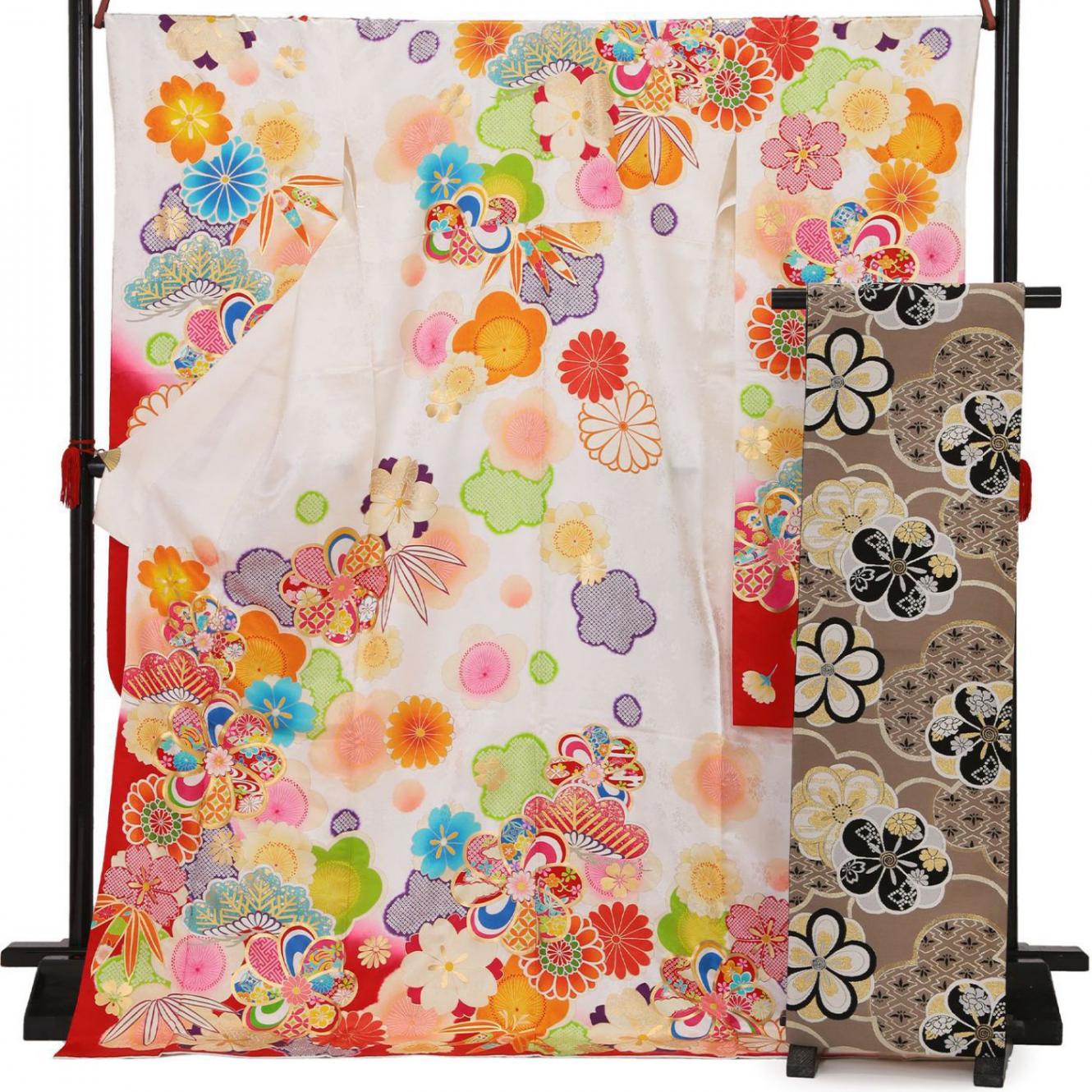 白×赤　松桜梅菊(絹)（【振袖・袋帯・長襦袢のセット商品】）