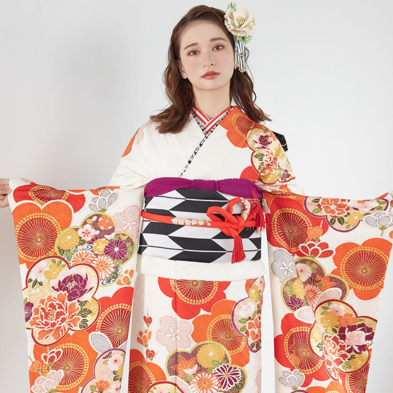 成人式振袖レンタル 白 紅梅（絹）