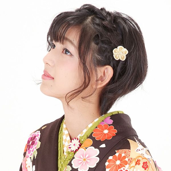 振袖髪飾り2点セット「オレンジ色のお花、つまみのお花、房飾り」つまみ細工髪飾り