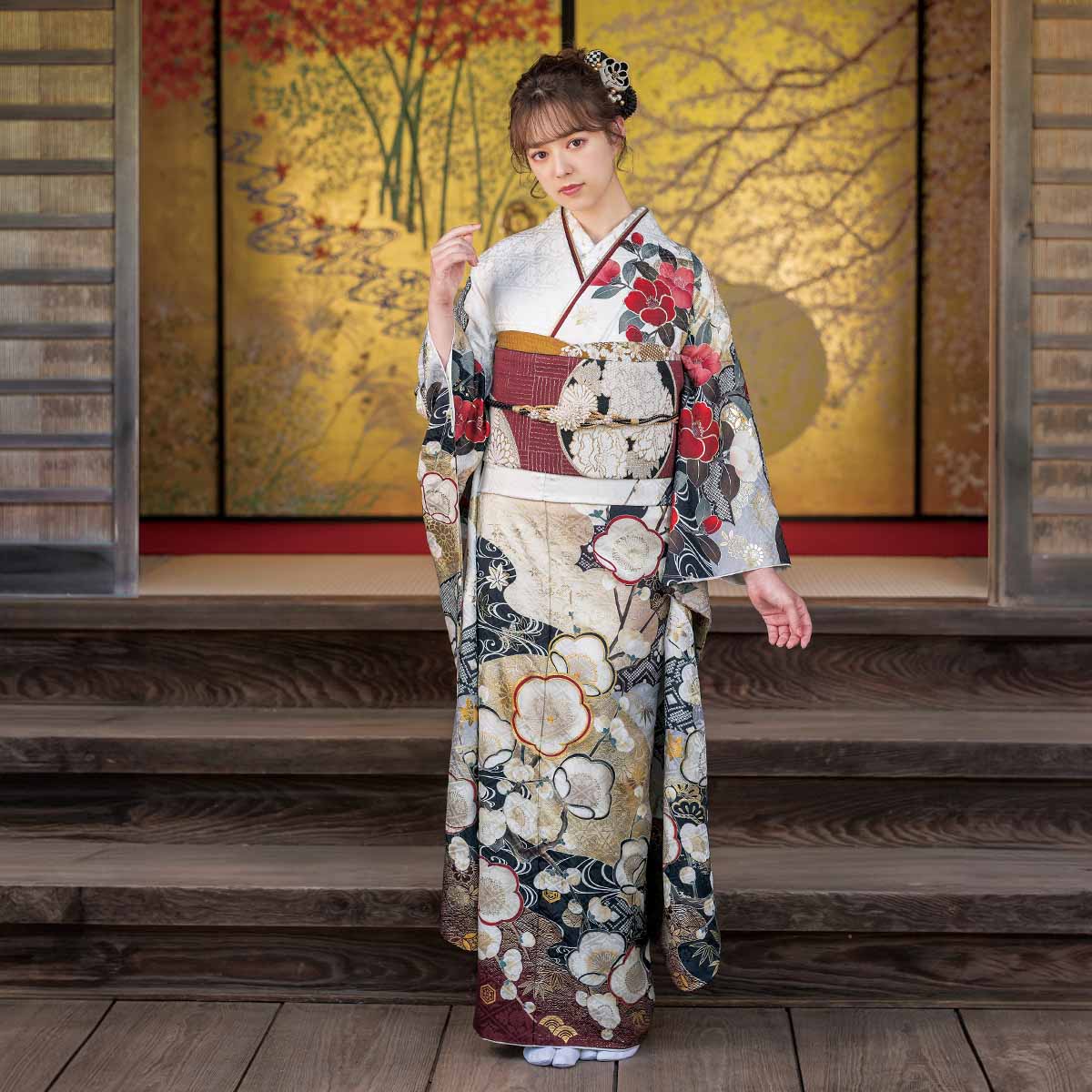 SACRA 白　梅椿に霞（【振袖・袋帯・長襦袢のセット商品です】）