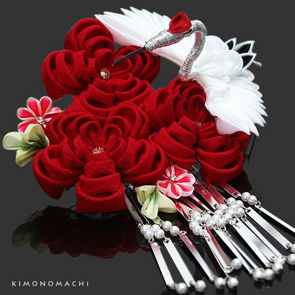 【めぐりんこ】つまみ細工　髪飾り✴︎結✴︎赤オレンジベージュNo.470再販2 20 赤×白×金 豪華！晴れの日のつまみ細工 髪飾り かんざし