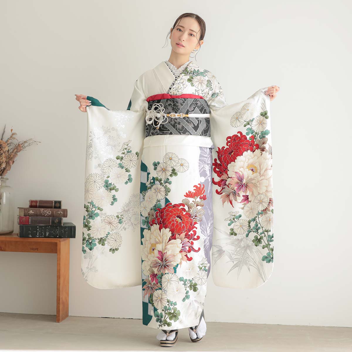 shino　振袖襦袢　雲　菊花　芝草　襦袢　着物　123t 楽天市場】【成人式 振袖 レンタル】RS2059 正絹 赤 スワトウ菊