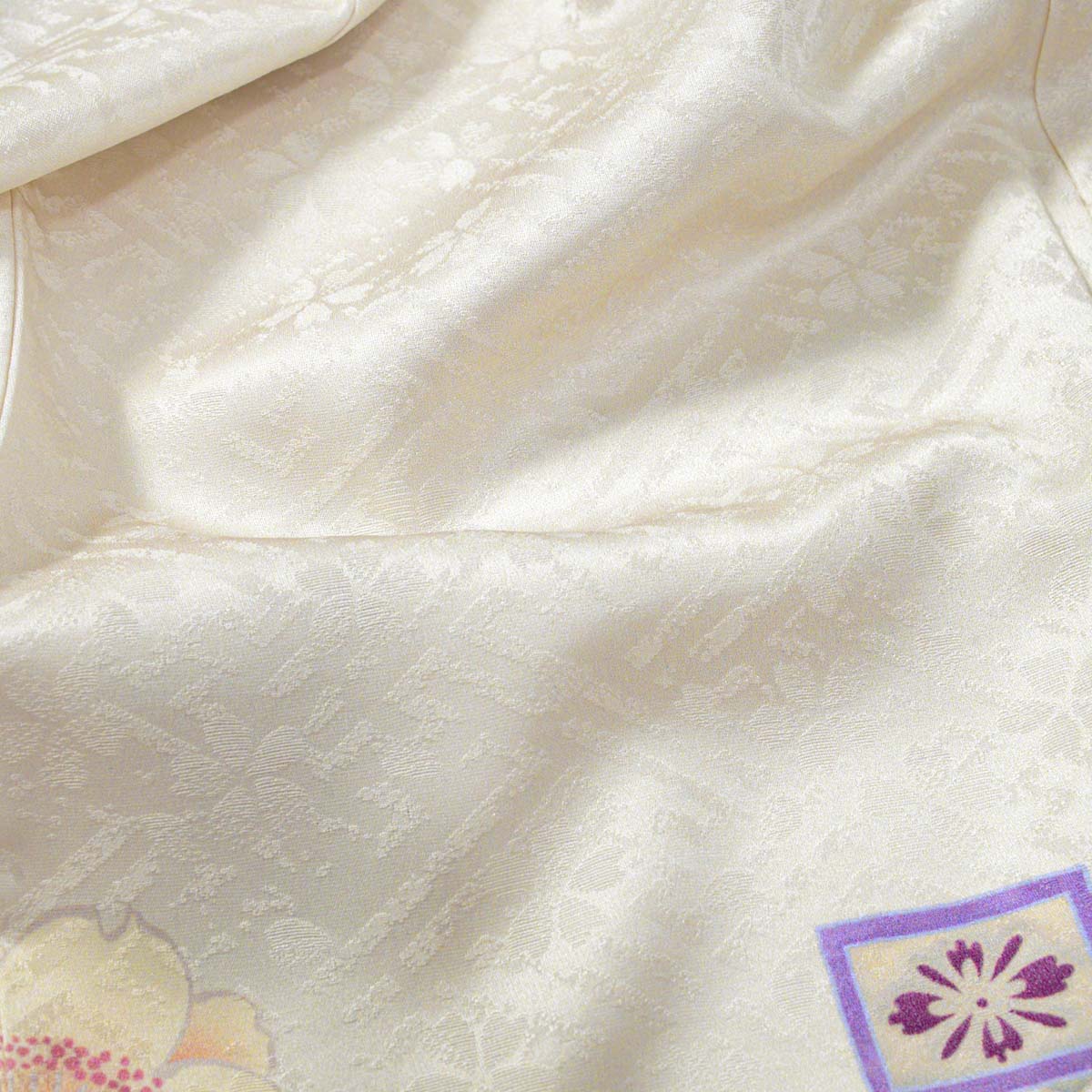 九重×中村里砂 九重×中村里砂　クリーム　蜀江文に菊（【振袖・袋帯・長襦袢のセット商品です】）