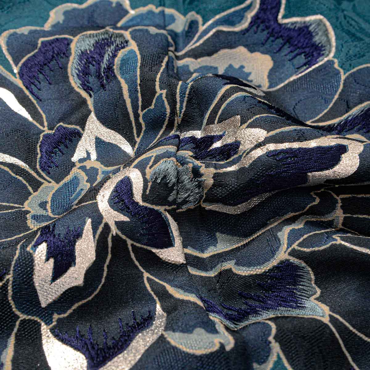 TRENDNOW ターコイズブルー　牡丹（【振袖・袋帯・長襦袢のセット商品です】）