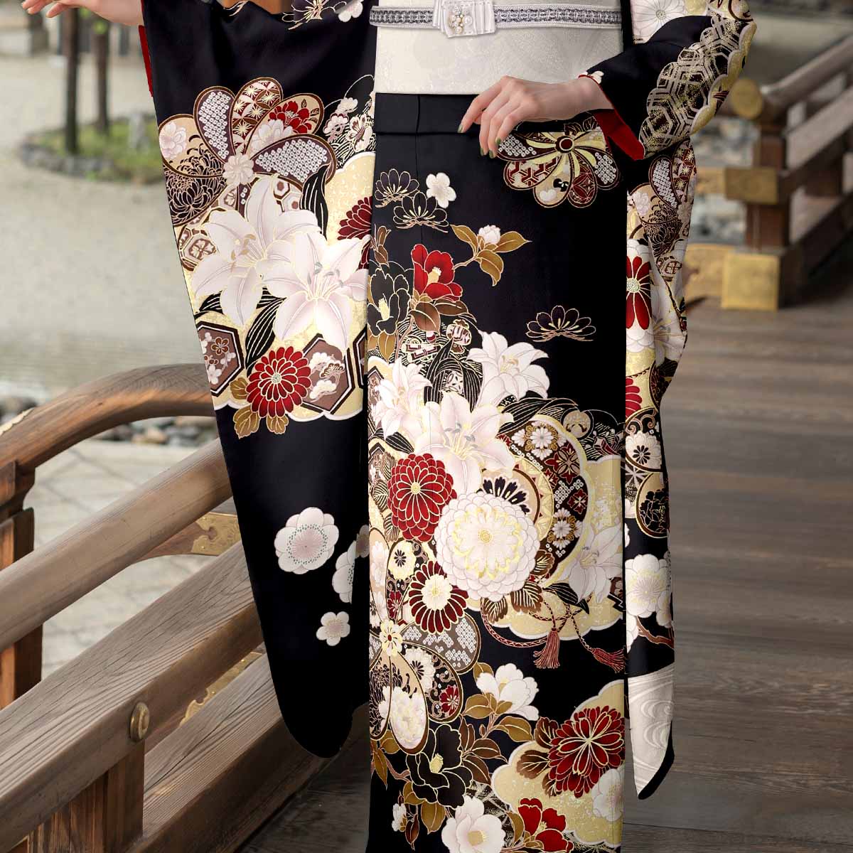 濃紺　百合に椿　ねじれ梅（【振袖・袋帯・長襦袢のセット商品】）