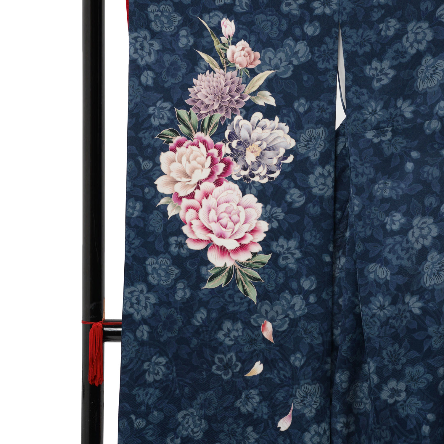 ブルー 菊牡丹（【振袖・袋帯・長襦袢のセット商品です】） | FURISODE