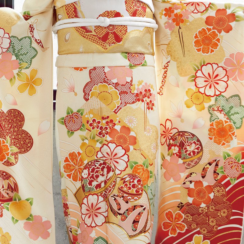 成人式振袖レンタル 薄黄色 波に扇面鞠と花（絹） | RENTAL,振袖（12月