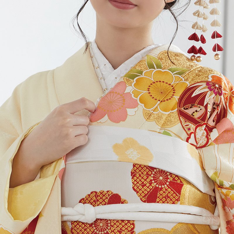 成人式振袖レンタル 薄黄色 波に扇面鞠と花（絹） | RENTAL,振袖（12月
