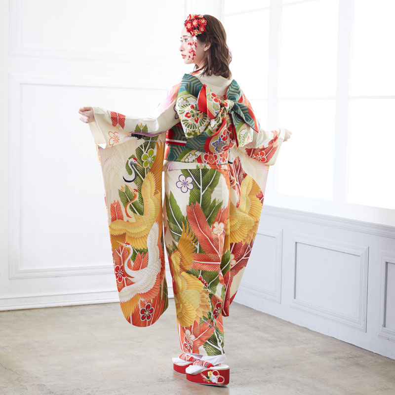 成人式振袖レンタル クリーム色　松鶴に梅