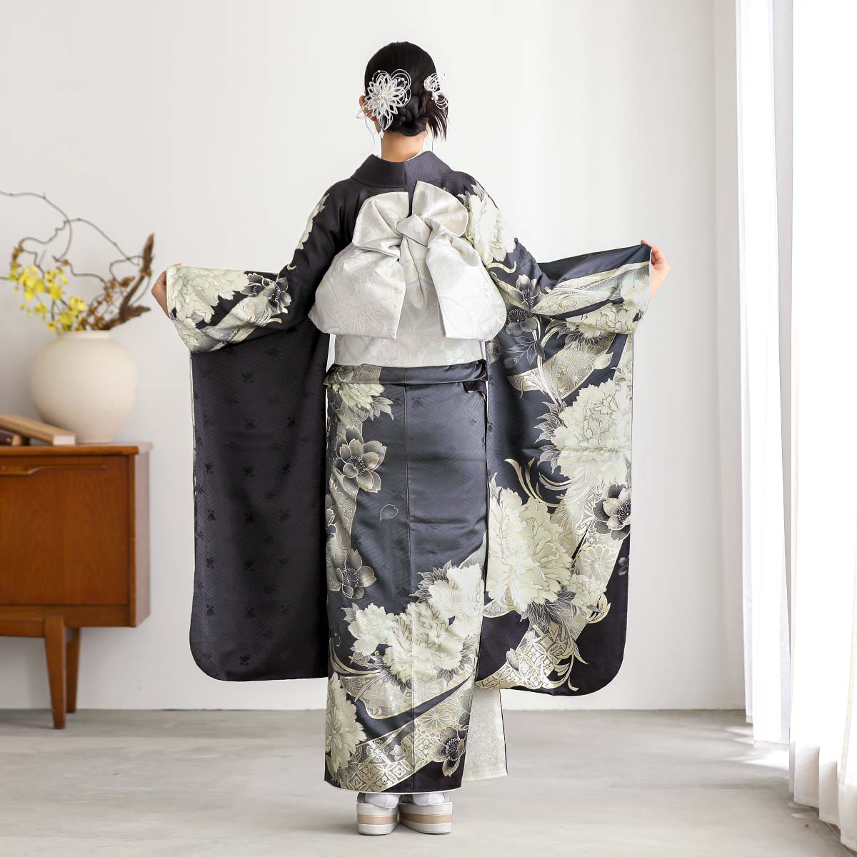グレー　牡丹に熨斗（【振袖・袋帯・長襦袢のセット商品】）
