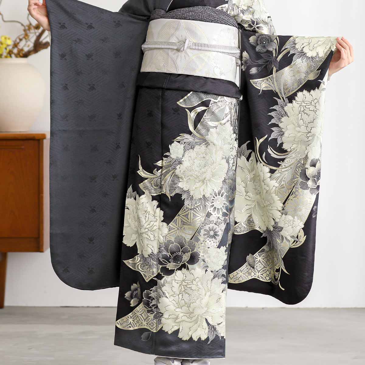 グレー　牡丹に熨斗（【振袖・袋帯・長襦袢のセット商品】）
