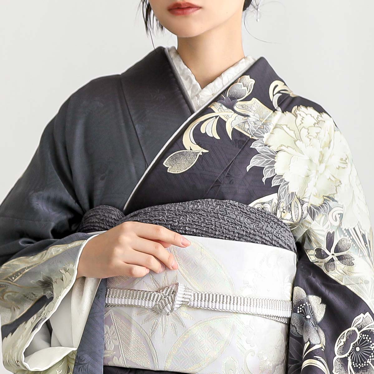 グレー　牡丹に熨斗（【振袖・袋帯・長襦袢のセット商品】）