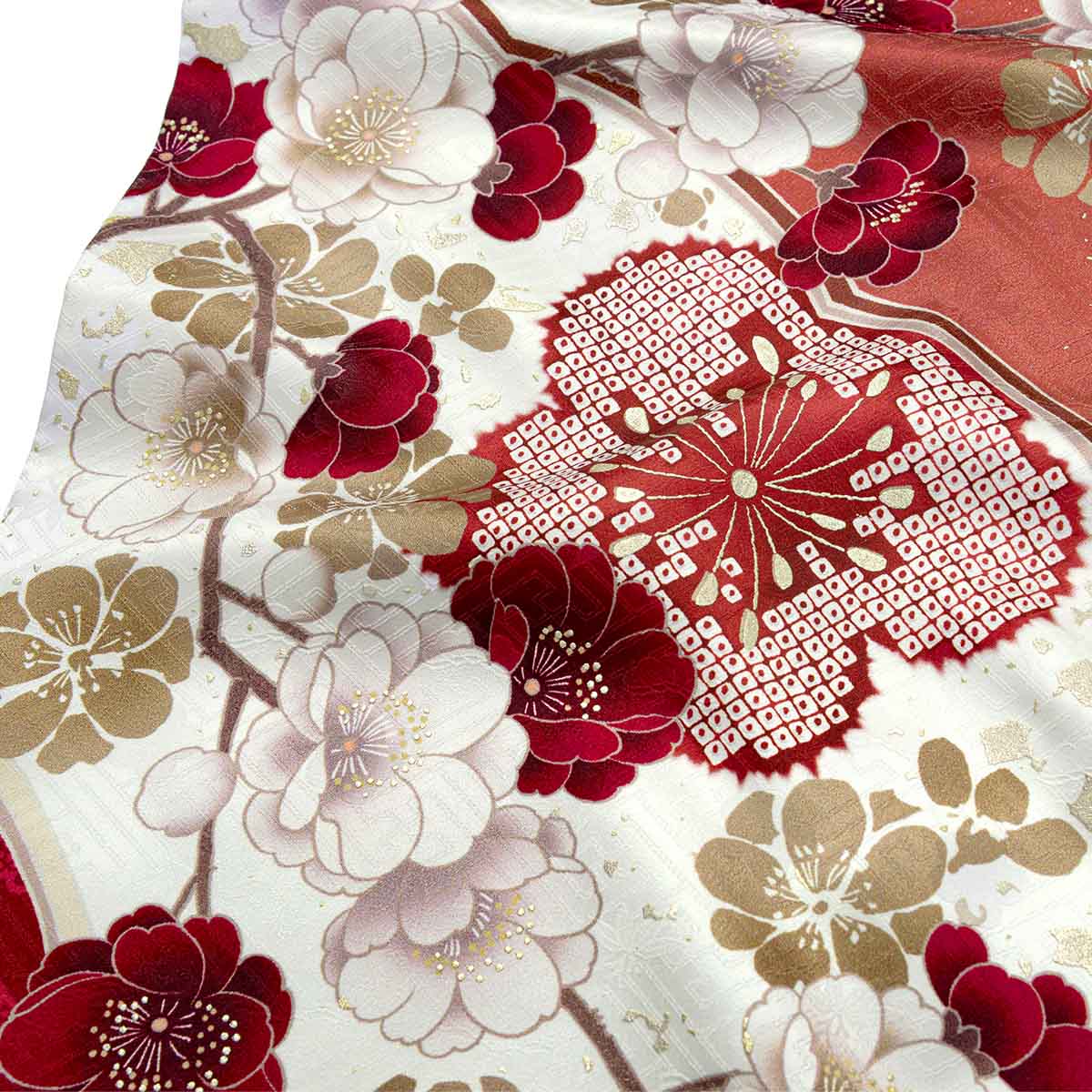 SACRA 白　牡丹に桜　雪輪（【振袖・袋帯・長襦袢のセット商品です】）