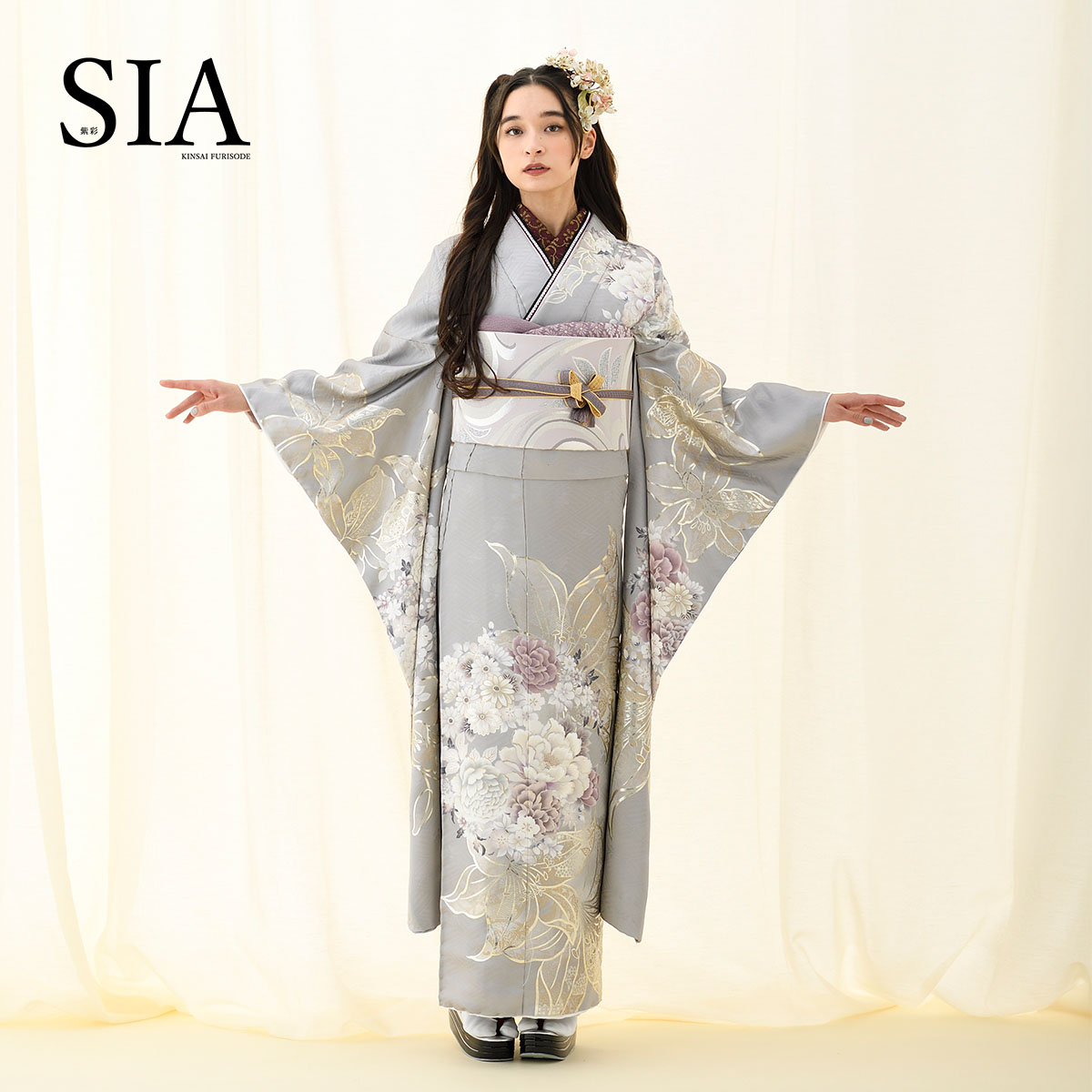 SIA グレー　百合に花丸文（【振袖・袋帯・長襦袢のセット商品です】）