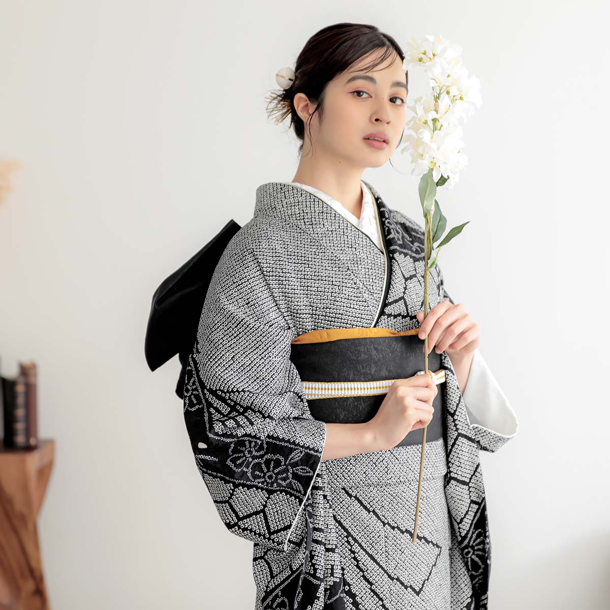 総絞り 黒 熨斗に藤（【振袖・袋帯・長襦袢のセット商品