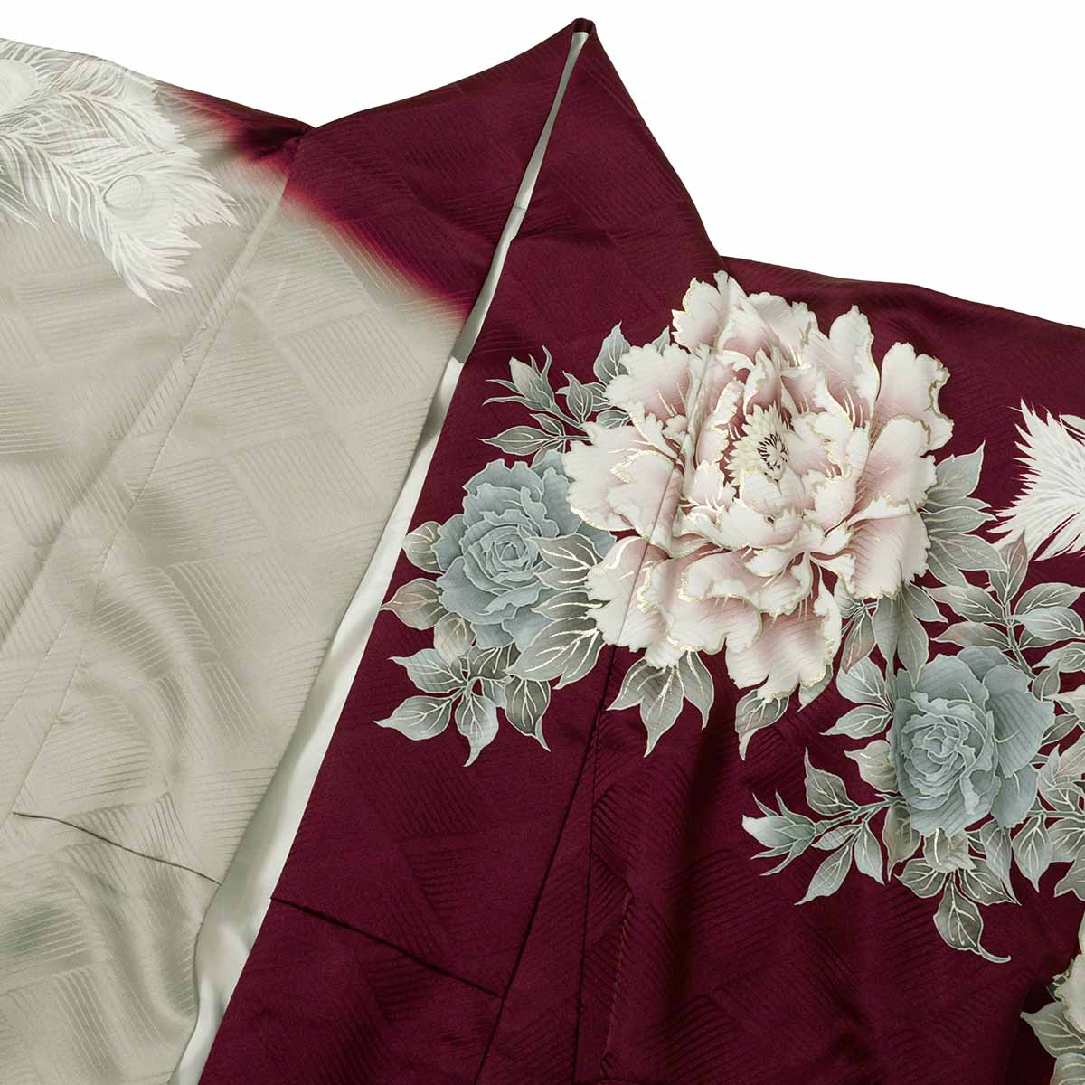 吉木千沙都 赤紫×グレー　百花孔雀の羽（【振袖・袋帯・長襦袢・小物のセット商品です】）