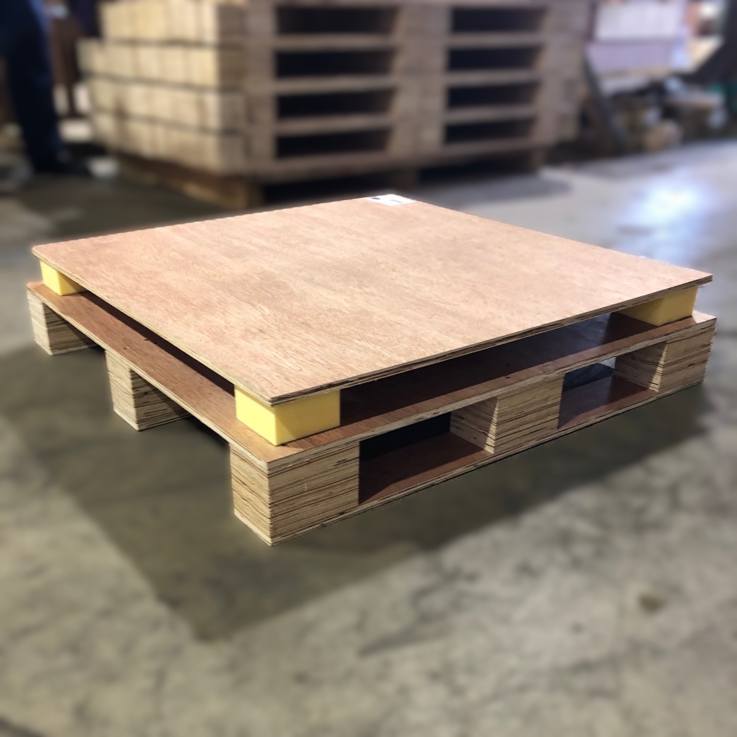 NBK防振パレット®（木製）